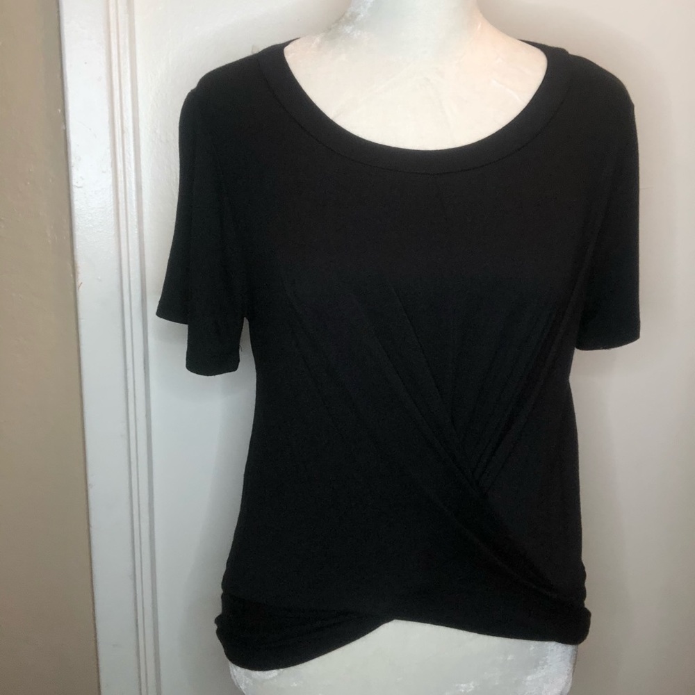 Sz S Black cross front crop top